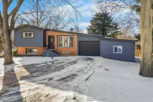 1004 S Grove Ave, Barrington, IL 60010 - Photo 2