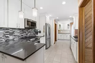 2818 Farrell Ave, Park Ridge, IL 60068 - Photo 12