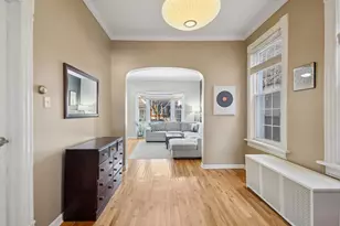 2947 N Washtenaw Ave, Chicago, IL 60618 - Photo 8