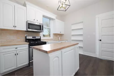 7959 S Saginaw Avenue, Chicago, IL 60617 - Photo 12