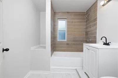 7959 S Saginaw Avenue, Chicago, IL 60617 - Photo 20