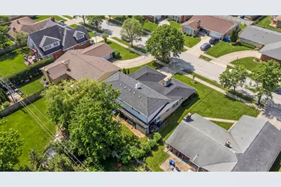 1425 Stonegate Road, La Grange Park, IL 60526 - Photo 32