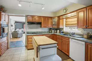 1425 Stonegate Rd, La Grange Park, IL 60526 - Photo 10