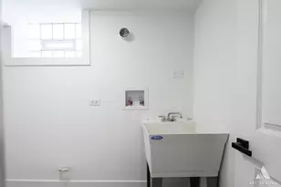 10100 S Luella Ave, Chicago, IL 60617 - Photo 32