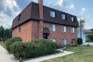 17812 Oak Park Ave, Tinley Park, IL 60477 - Photo 2