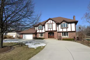 400 Cardinal Dr, Bloomingdale, IL 60108 - Photo 4
