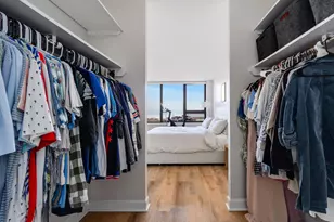 3930 N Pine Grove Ave, Chicago, IL 60613 - Photo 18