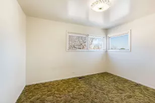 7745 Beckwith Rd, Morton Grove, IL 60053 - Photo 10