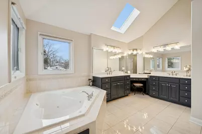 146 N Walnut Street, Elmhurst, IL 60126 - Photo 18