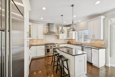 146 N Walnut Street, Elmhurst, IL 60126 - Photo 10