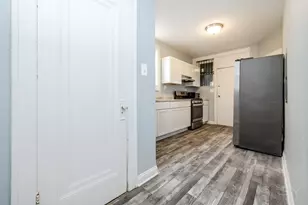 7751 S Phillips Ave, Chicago, IL 60649 - Photo 20