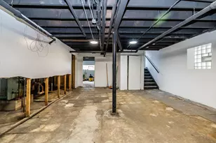 7751 S Phillips Ave, Chicago, IL 60649 - Photo 48