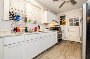 7751 S Phillips Ave, Chicago, IL 60649 - Photo 46