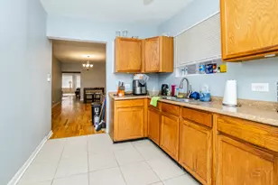 7751 S Phillips Ave, Chicago, IL 60649 - Photo 34