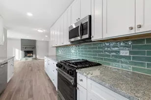 475 E Merle Ln, Wheeling, IL 60090 - Photo 10