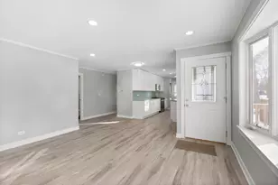 475 E Merle Ln, Wheeling, IL 60090 - Photo 6