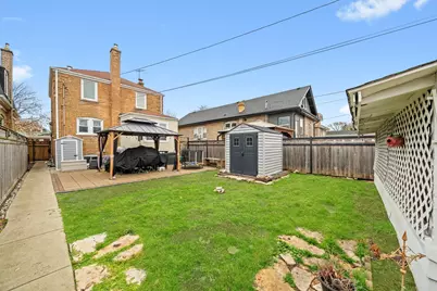 3833 Oak Park Avenue, Berwyn, IL 60402 - Photo 18