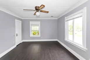 209 E Washington St, West Chicago, IL 60185 - Photo 38