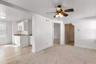 1186 24th St, Moline, IL 61265 - Photo 12