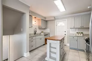 2616 S 12th Ave, Broadview, IL 60155 - Photo 6