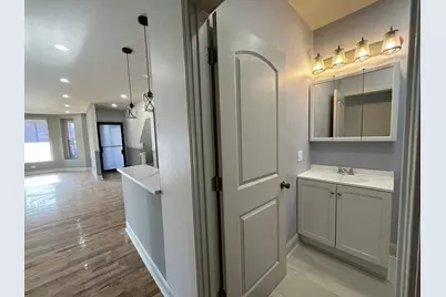 1446 W Irving Park Road #1, Chicago, IL 60613 - Photo 36