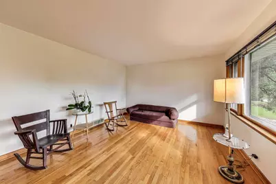 738 N Parker Street, Elmhurst, IL 60126 - Photo 2