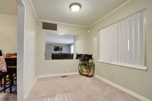 314 Windsor St, Park Forest, IL 60466 - Photo 6