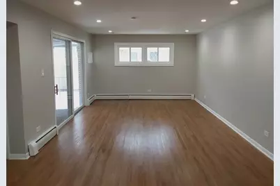 9536 S Kenneth Avenue, Oak Lawn, IL 60453 - Photo 8