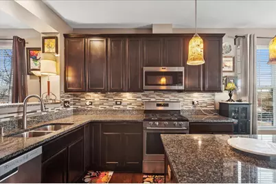 6540 Lilac Boulevard, Hanover Park, IL 60133 - Photo 8