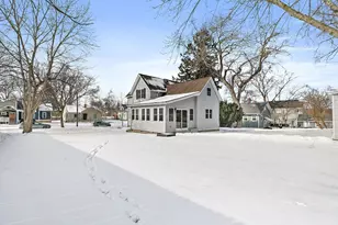 227 2nd St, Crystal Lake, IL 60014 - Photo 24