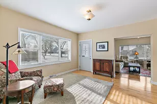 227 2nd St, Crystal Lake, IL 60014 - Photo 4