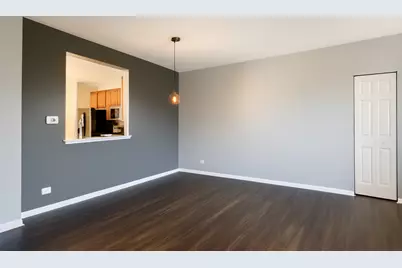 [Address not provided], Elgin, IL 60124 - Photo 4