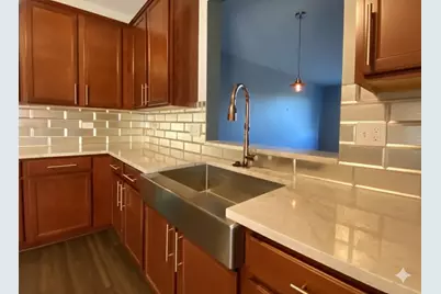 [Address not provided], Elgin, IL 60124 - Photo 6