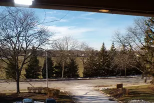 809 S Dwyer Ave, Arlington Heights, IL 60005 - Photo 2