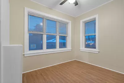 6138 N Meade Avenue, Chicago, IL 60646 - Photo 10