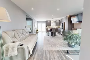 8206 Keeler Ave, Skokie, IL 60076 - Photo 4