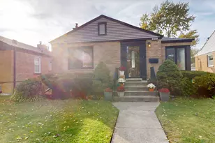 8206 Keeler Ave, Skokie, IL 60076 - Photo 2