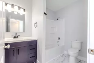 305 Chestnut St, Hudson, IL 61748 - Photo 16