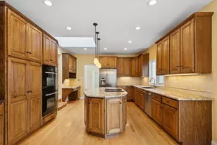 5523 S Garfield St, Hinsdale, IL 60521 - Photo 4