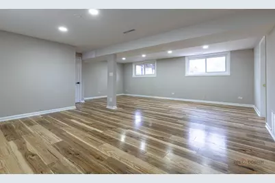 1096 Beechwood Road, Buffalo Grove, IL 60089 - Photo 20