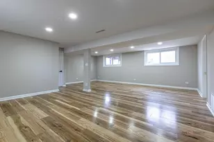 1096 Beechwood Rd, Buffalo Grove, IL 60089 - Photo 20