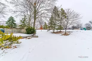 455 Chicory Ln, Buffalo Grove, IL 60089 - Photo 34