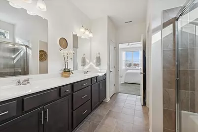 1639 Rochester Road, Pingree Grove, IL 60140 - Photo 12