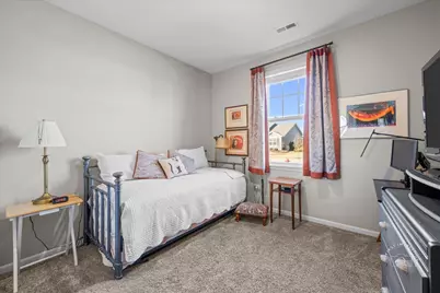 320 Sussex Lane, North Aurora, IL 60542 - Photo 16