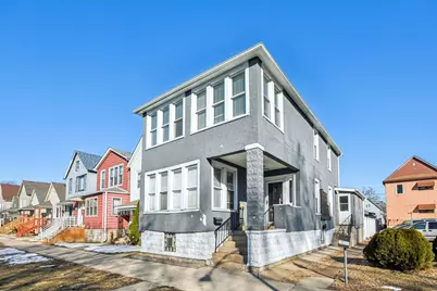 9739 S Escanaba Avenue, Chicago, IL 60617 - Photo 2