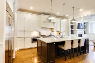 1428 W George St, Chicago, IL 60657 - Photo 8