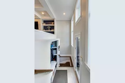 1428 W George Street, Chicago, IL 60657 - Photo 18