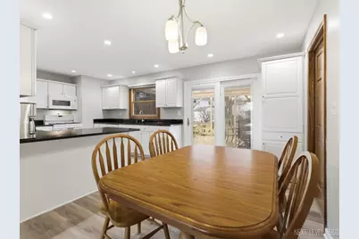 1503 Amherst Drive, Schaumburg, IL 60194 - Photo 8