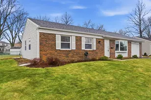 1503 Amherst Dr, Schaumburg, IL 60194 - Photo 4