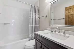 1503 Amherst Dr, Schaumburg, IL 60194 - Photo 18